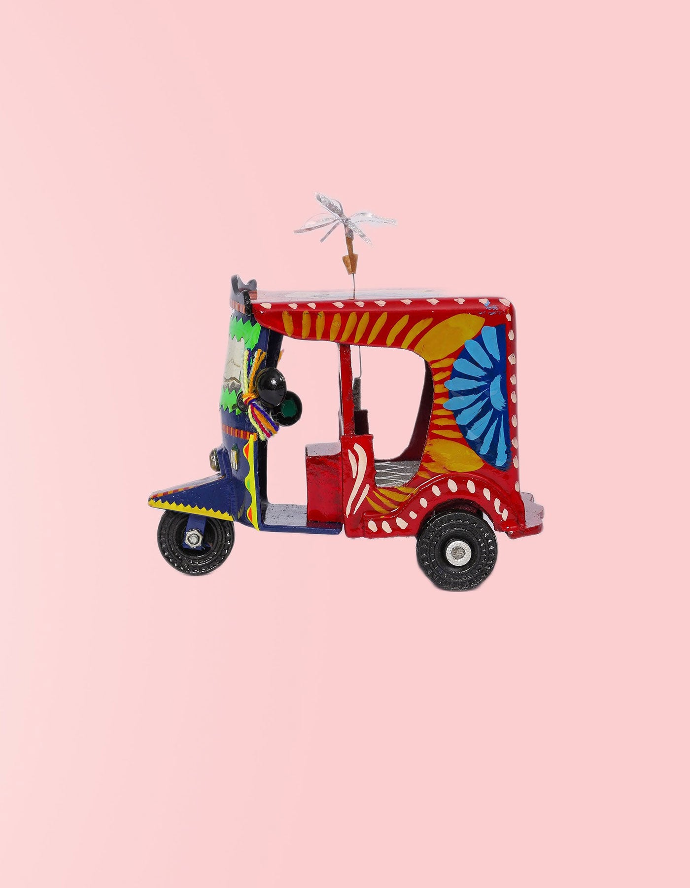Roshan Rickshaw – Handmade Decorative Rickshaw Figurine with Filmy Desi Design | Masttees