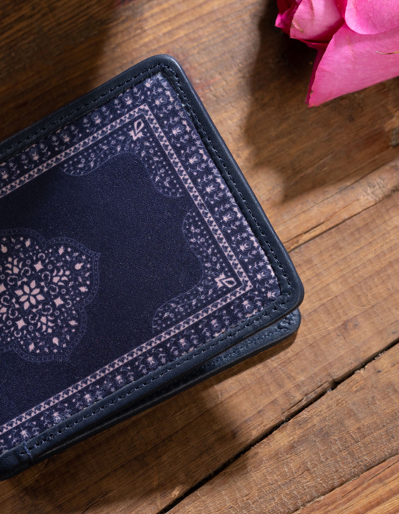 Royal Tapestry Wallet – Artwork Exterior & Leather Interior